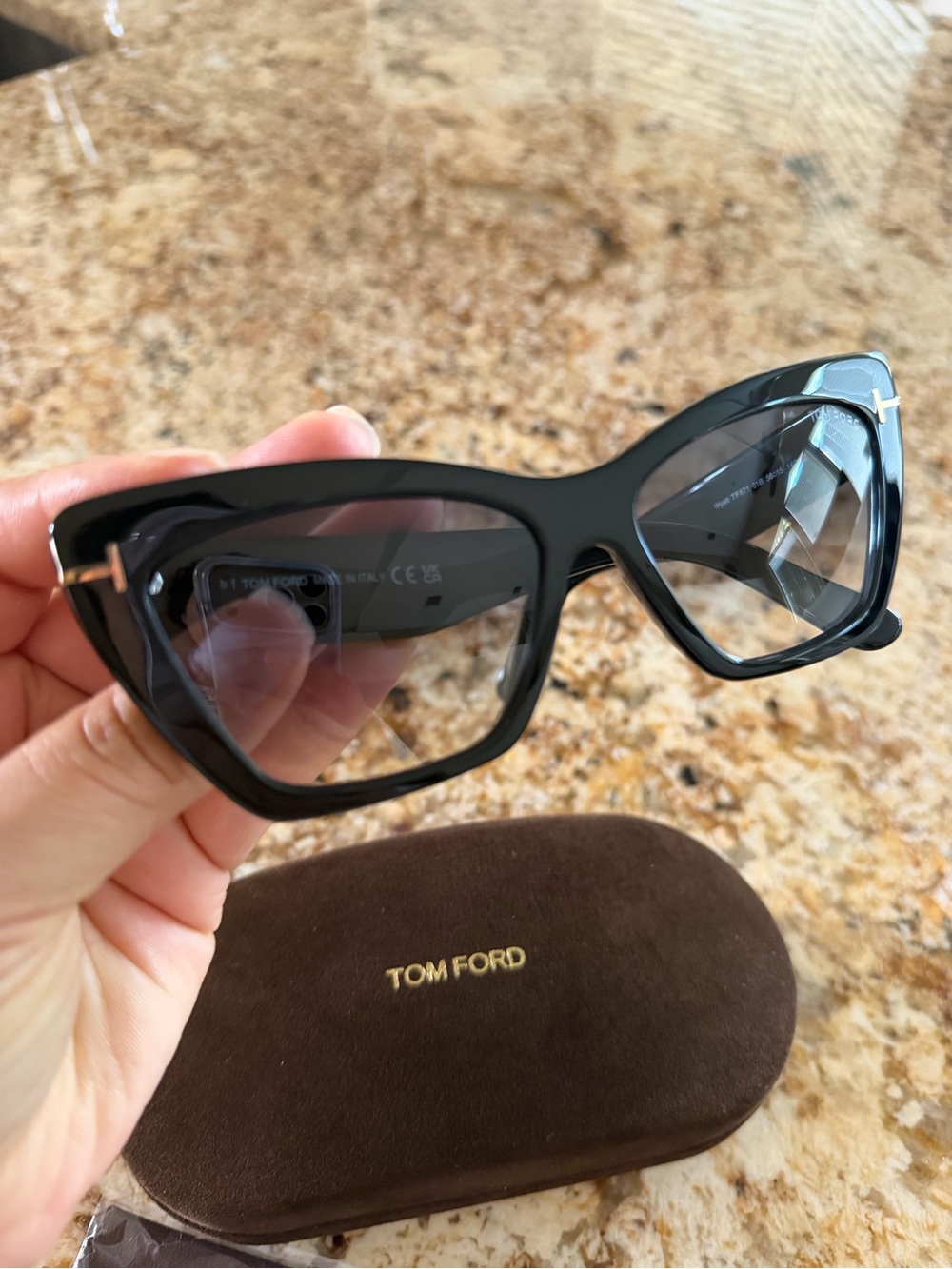 Tom Ford Wyatt cat eye sunglasses 🕶️ - Picture 4 of 8